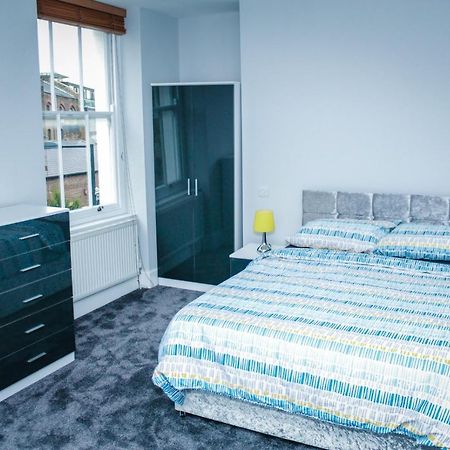 Camden Guest House Double Bedroom With Super Large King Bed London Ngoại thất bức ảnh