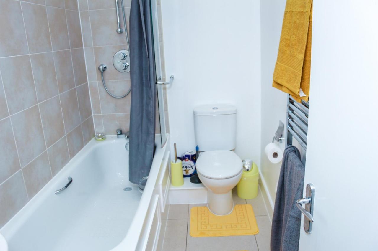 Camden Guest House Double Bedroom With Super Large King Bed London Ngoại thất bức ảnh